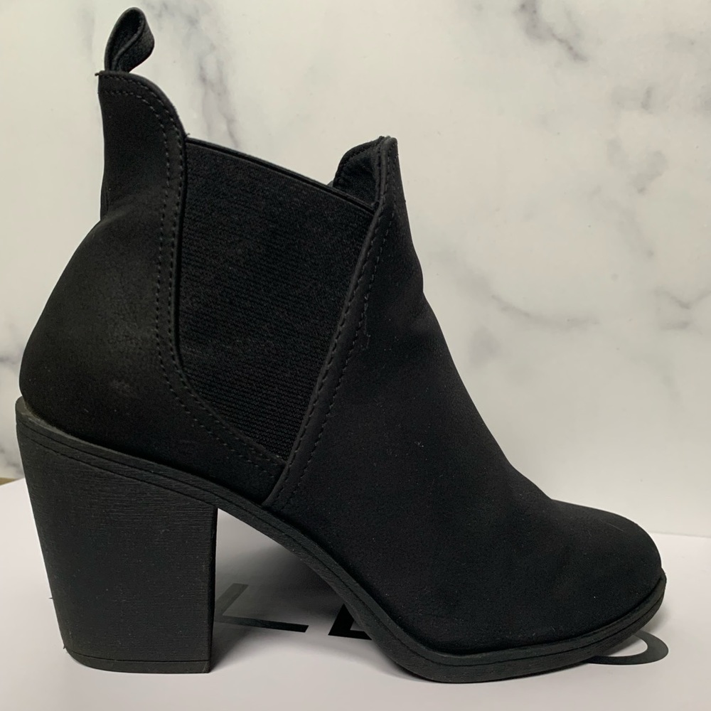 DIVIDED H&M Ankle Boots SIZE 9